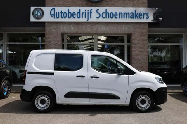Citroën Berlingo (2023) thumbnail 2