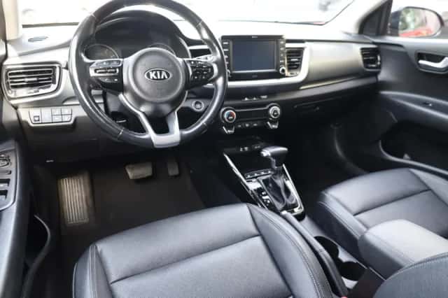 Kia Stonic (2020) thumbnail 5