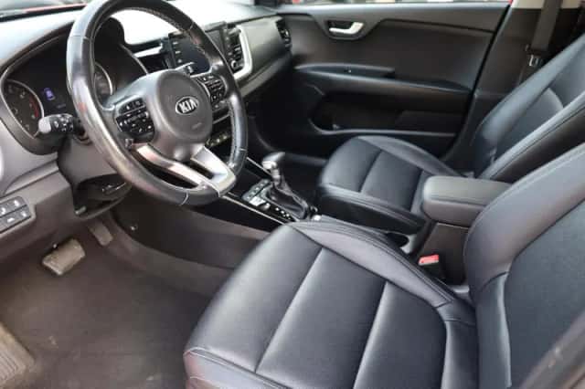 Kia Stonic (2020) thumbnail 6
