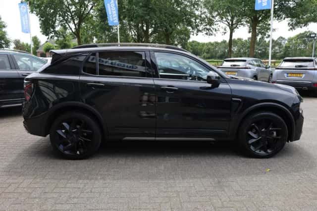 Lynk & Co 01 (2022) thumbnail 2