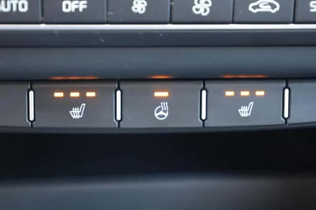 Kia Ceed Sportswagon (2023) thumbnail 6