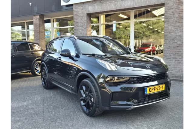 Lynk & Co 01 (2023) thumbnail 3