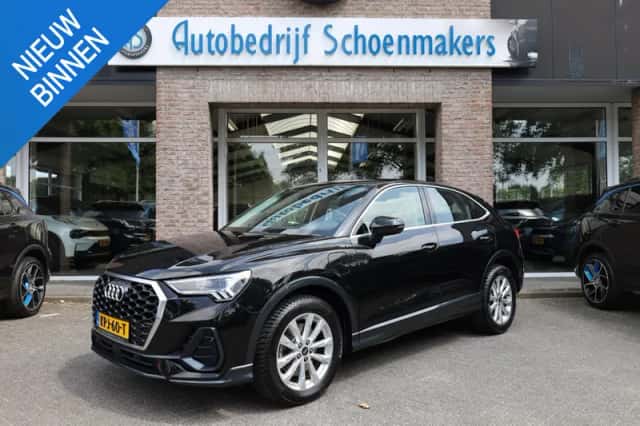 Audi Q3 (2022) thumbnail 1