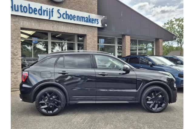 Lynk & Co 01 (2023) thumbnail 2