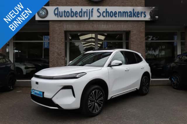 Geely Starray EM-i (2026) thumbnail 1