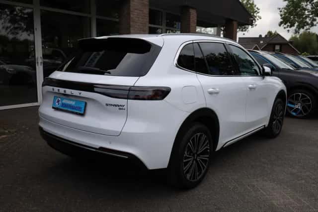 Geely Starray EM-i (2026) thumbnail 2