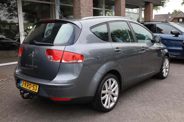 SEAT Altea XL (2012) thumbnail 2