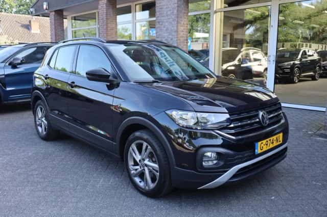 Volkswagen T-Cross (2019) thumbnail 3