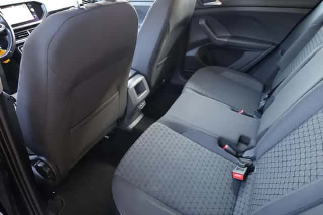 Volkswagen T-Cross (2019) thumbnail 6