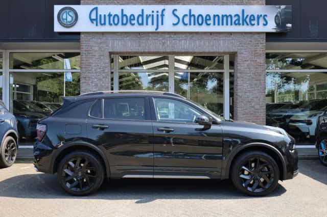 Lynk & Co 01 (2022) thumbnail 2