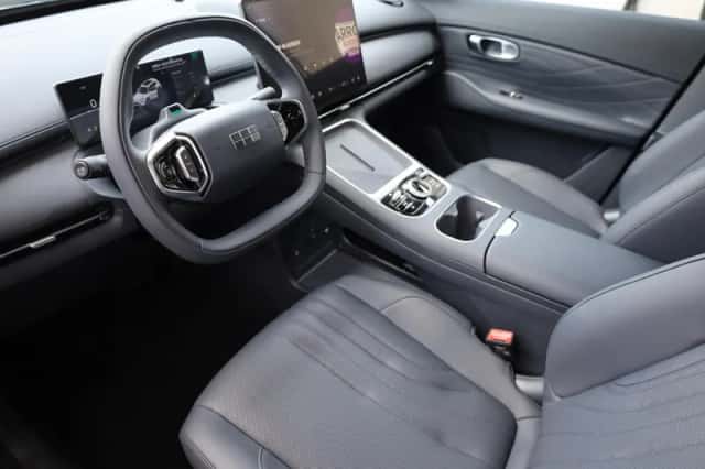 Geely Starray EM-i (2026) thumbnail 5