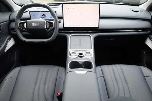 Geely Starray EM-i (2026) thumbnail 4