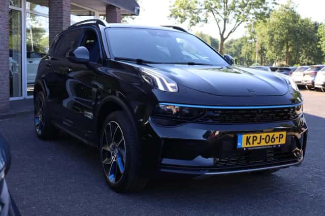Lynk & Co 01 (2024) thumbnail 3