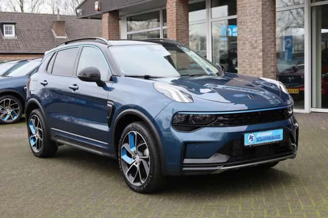Lynk & Co 01 (2023) thumbnail 3
