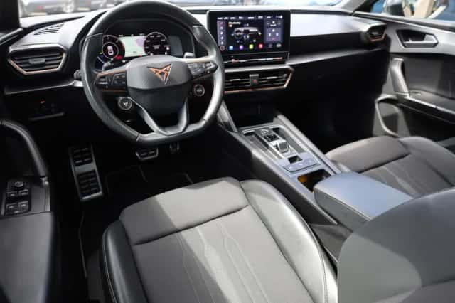 CUPRA Leon (2022) thumbnail 6