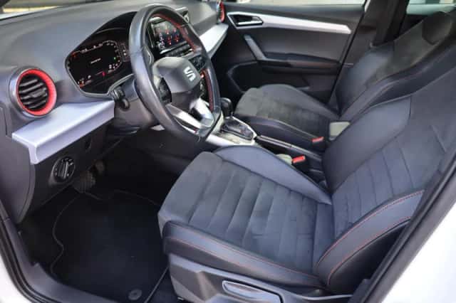 SEAT Arona (2022) thumbnail 5