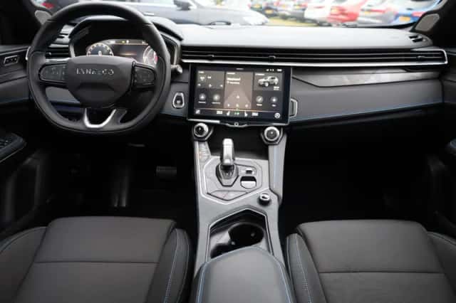 Lynk & Co 01 (2023) thumbnail 4