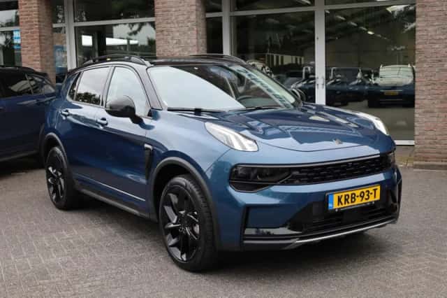 Lynk & Co 01 (2023) thumbnail 3