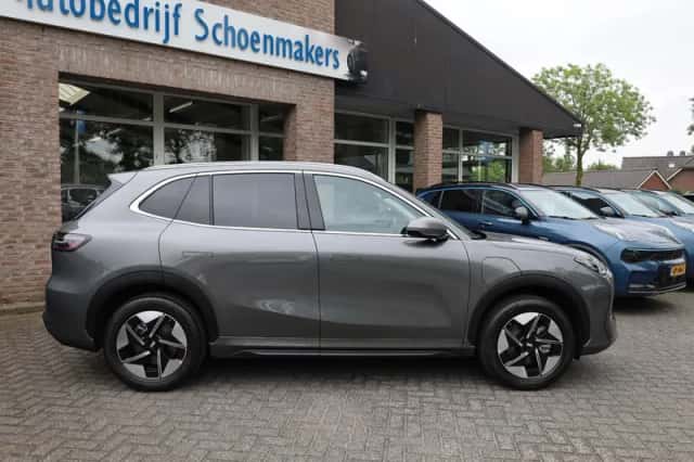 Geely E5 (2026) thumbnail 2