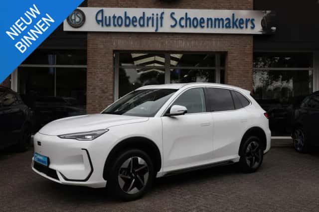 Geely E5 (2026) thumbnail 1