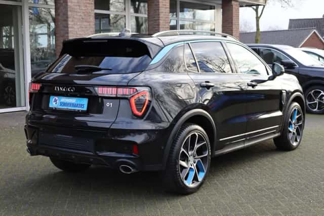 Lynk & Co 01 (2024) thumbnail 3