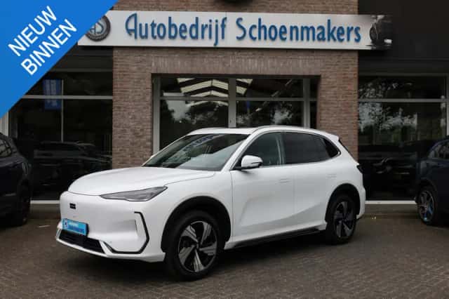 Geely E5 (2026) thumbnail 1