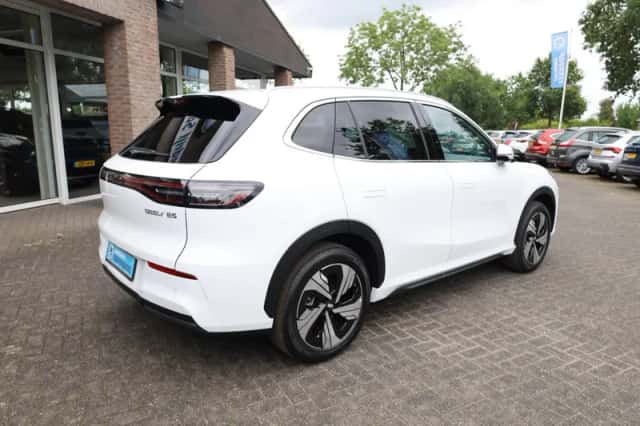 Geely E5 (2026) thumbnail 2