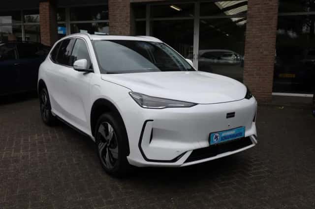 Geely E5 (2026) thumbnail 3