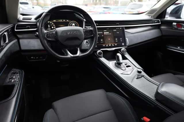 Lynk & Co 01 (2022) thumbnail 5