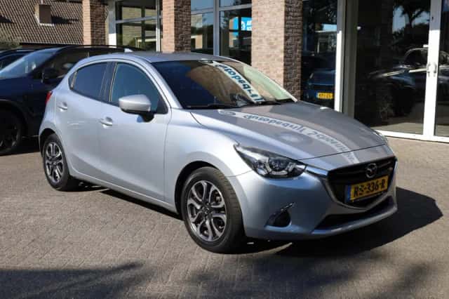 Mazda 2 (2018) thumbnail 3