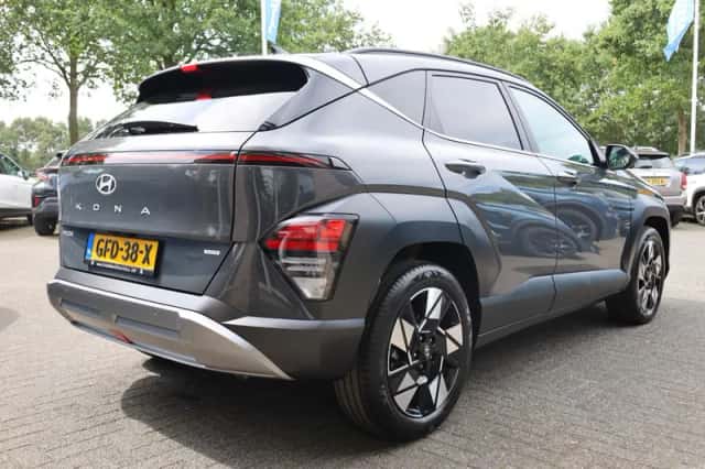 Hyundai Kona (2024) thumbnail 3