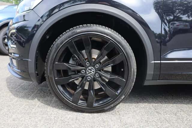 Volkswagen T-Roc (2021) thumbnail 3