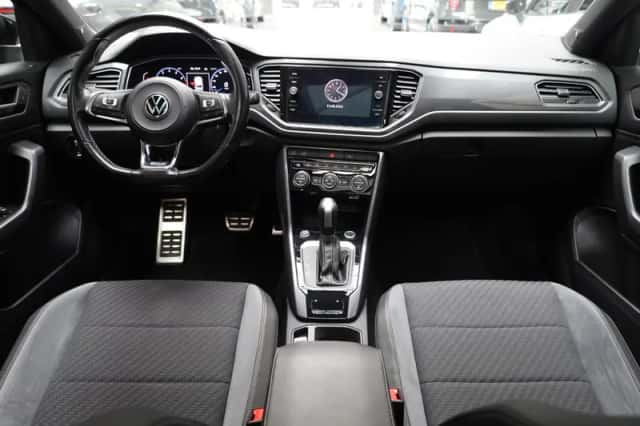 Volkswagen T-Roc (2021) thumbnail 5