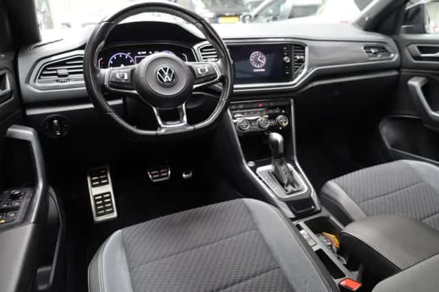 Volkswagen T-Roc (2021) thumbnail 6
