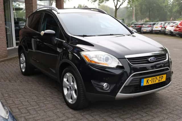 Ford Kuga (2009) thumbnail 3