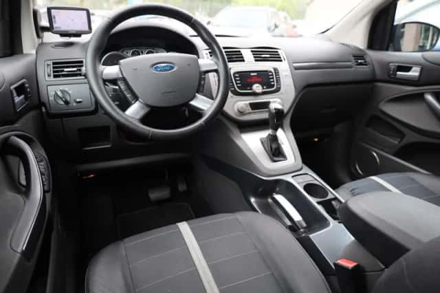 Ford Kuga (2009) thumbnail 4