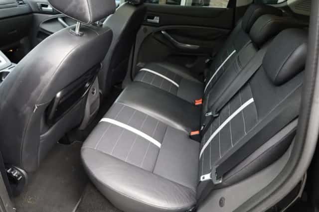 Ford Kuga (2009) thumbnail 6