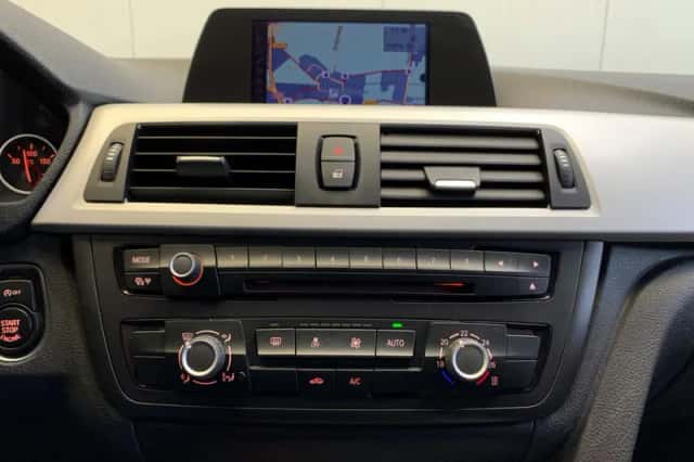 BMW 3-Serie (2013) thumbnail 24