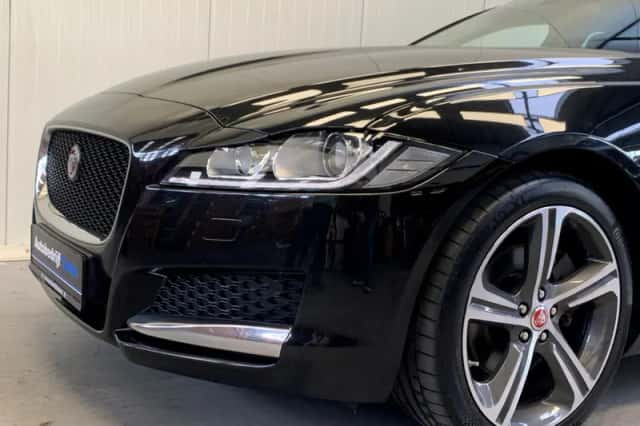 Jaguar XF (2019) thumbnail 13