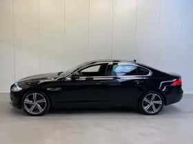 Jaguar XF (2019) thumbnail 3