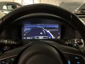 Jaguar XF (2019) thumbnail 26