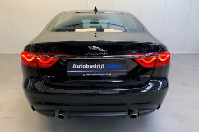 Jaguar XF (2019) thumbnail 54