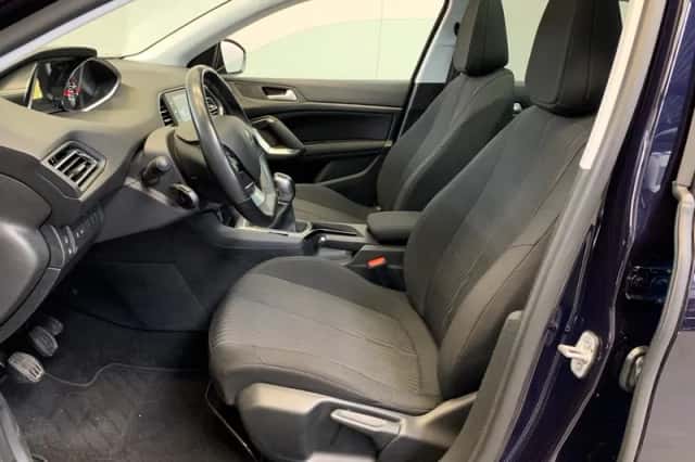 Peugeot 308 (2017) thumbnail 2