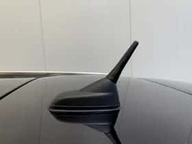Peugeot 308 (2017) thumbnail 18