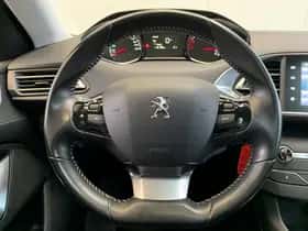 Peugeot 308 (2017) thumbnail 23