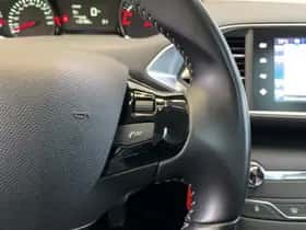 Peugeot 308 (2017) thumbnail 24