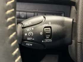 Peugeot 308 (2017) thumbnail 25