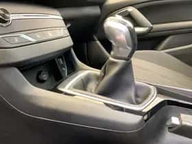 Peugeot 308 (2017) thumbnail 27
