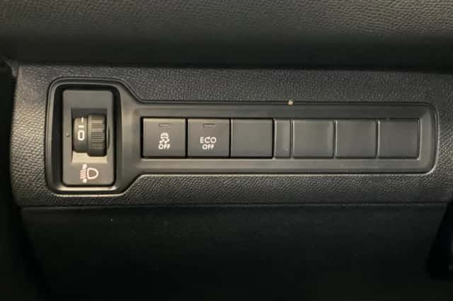 Peugeot 308 (2017) thumbnail 30