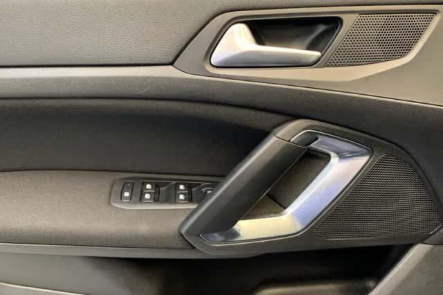 Peugeot 308 (2017) thumbnail 34
